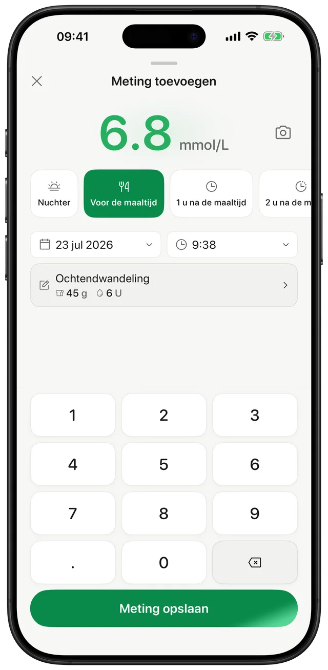 Gludiary invoerscherm met een groot nummerbord, een camera-snelkoppeling om een meter te scannen, maaltijdlabels, en optionele notities voor koolhydraten en insuline